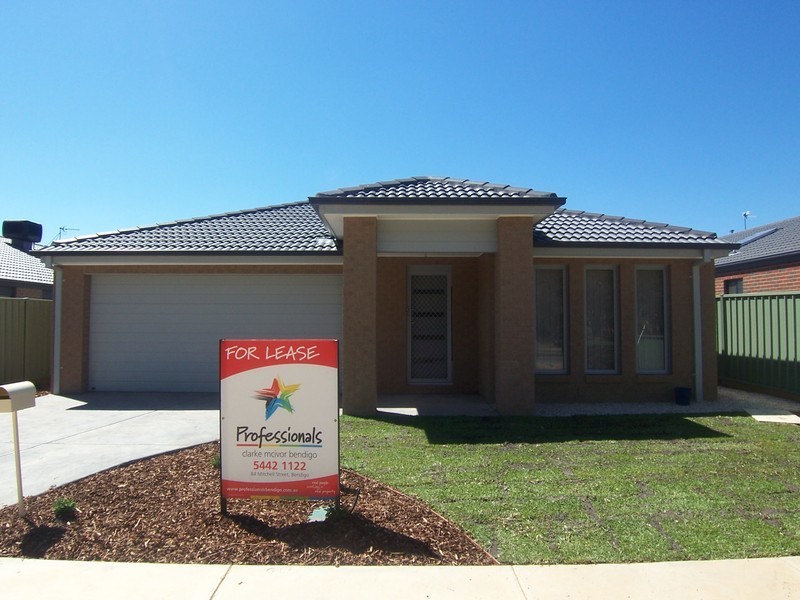 25 Sanctuary Boulevard, Maiden Gully VIC 3551