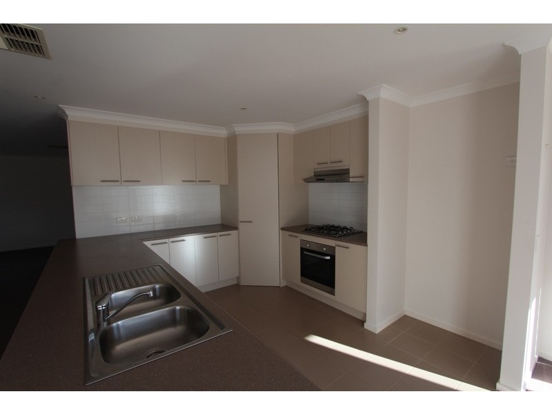 25 Sanctuary Boulevard, Maiden Gully VIC 3551