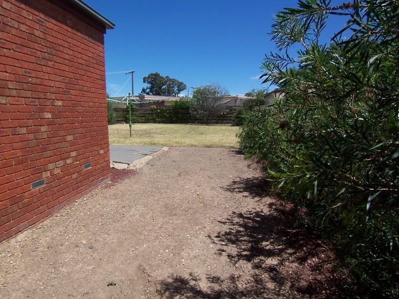 17 Mathrick Street, Eaglehawk VIC 3556
