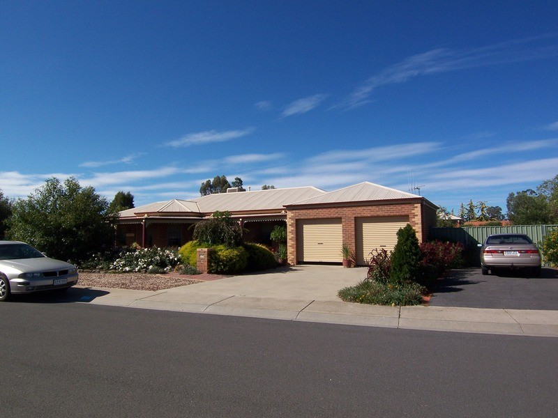 21a Sunset  Drive, Strathfieldsaye VIC 3551