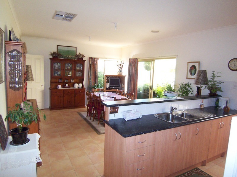 21a Sunset  Drive, Strathfieldsaye VIC 3551