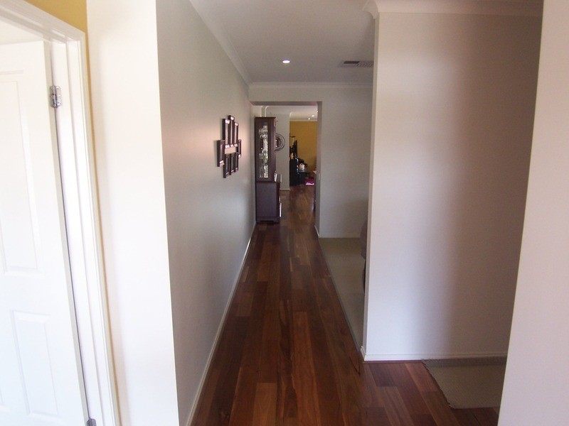 5 Kirri Close, Kangaroo Flat VIC 3555