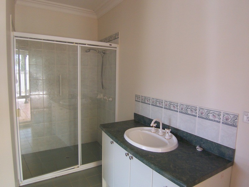 20 Gondolier Terrace, Golden Square VIC 3555