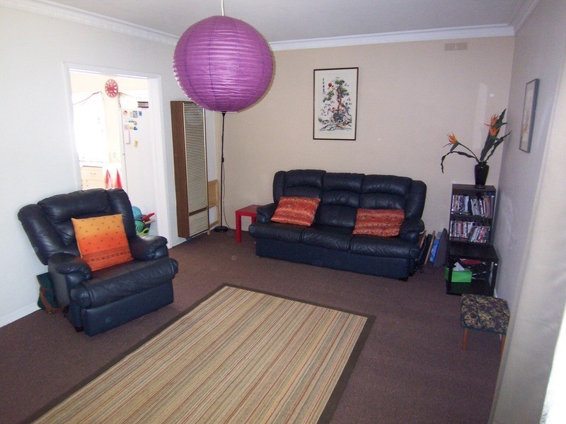 48 Crusoe Road, Kangaroo Flat VIC 3555