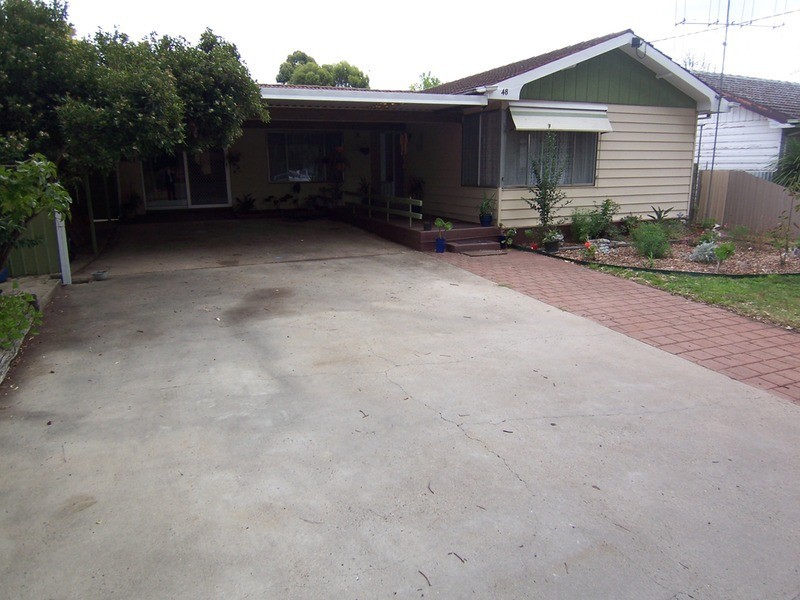 48 Crusoe Road, Kangaroo Flat VIC 3555