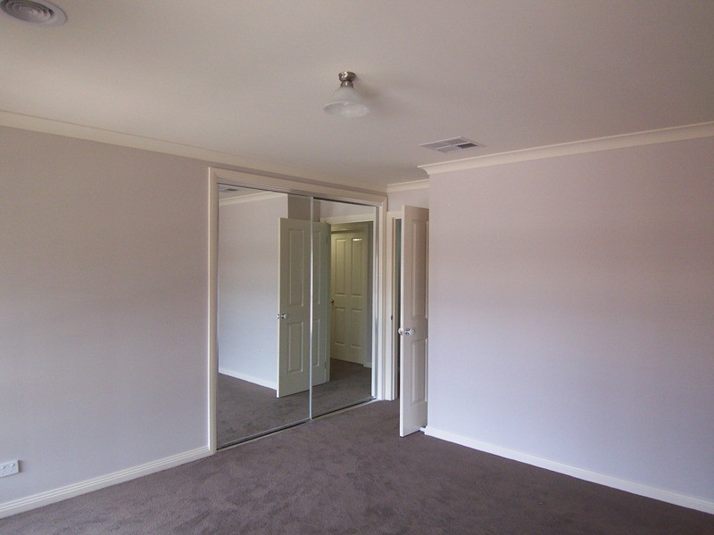 14 Lyndam Avenue, Maiden Gully VIC 3551