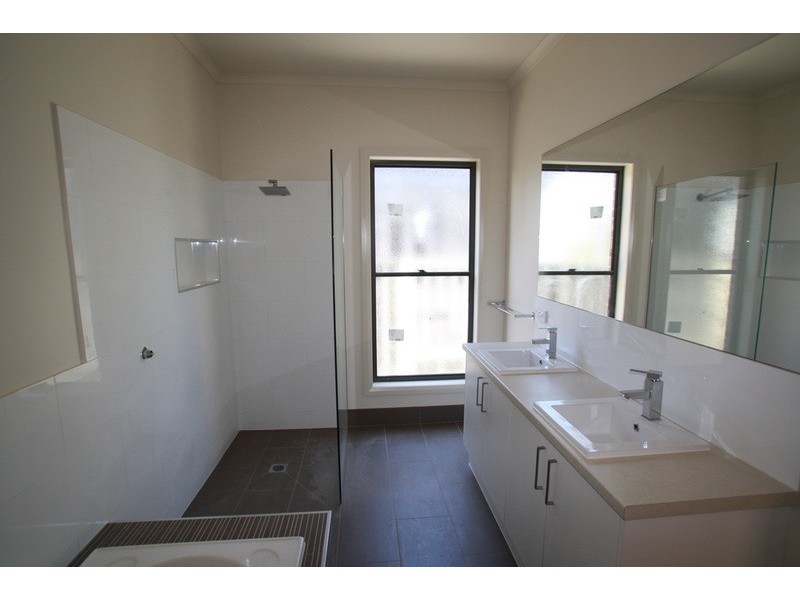 31a Reginald Street, Quarry Hill VIC 3550