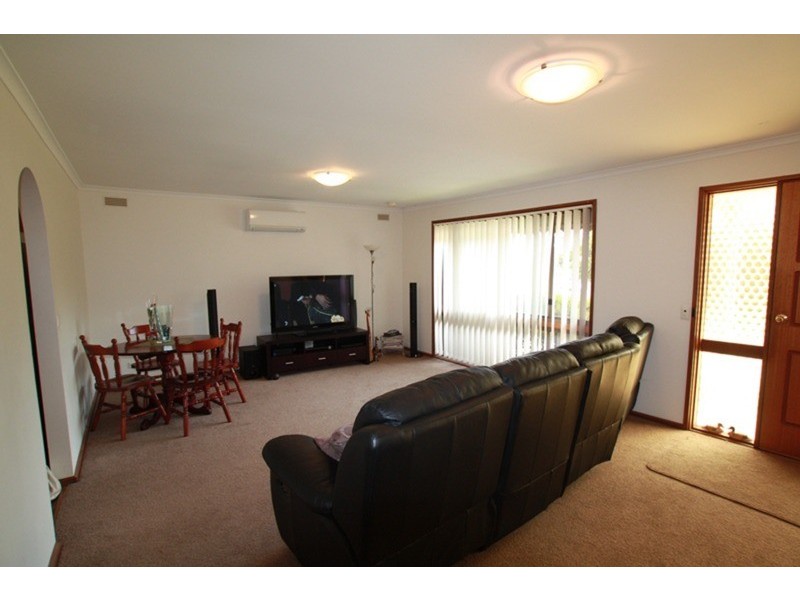 1/7 Carola Court, Kennington VIC 3550