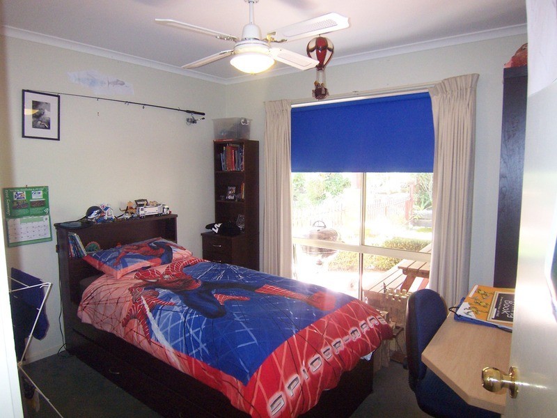 14 Moyna Drive, Spring Gully VIC 3550