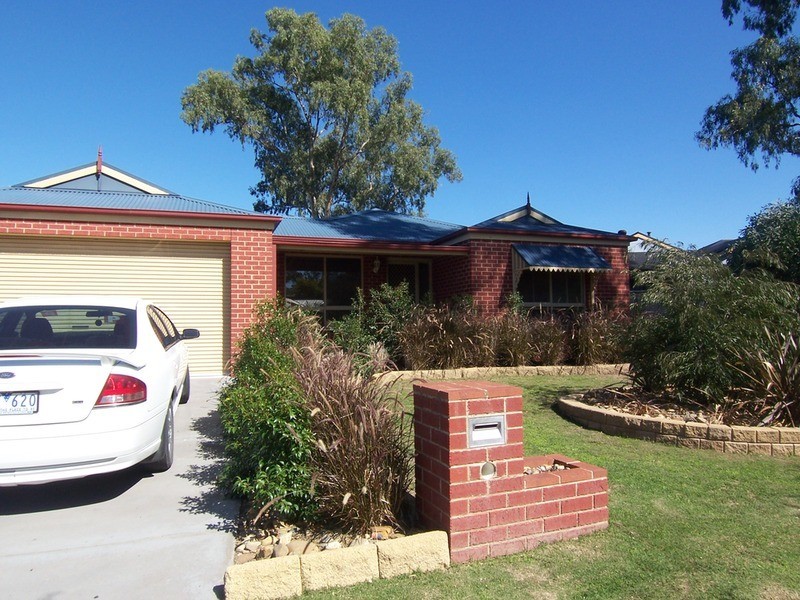 3 Glenshael Court, Strathfieldsaye VIC 3551
