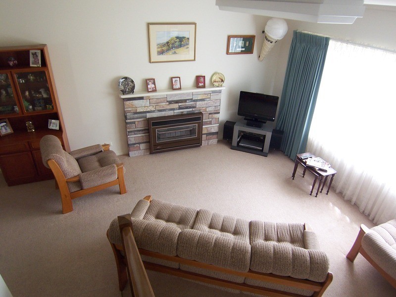 18 Raymond Avenue, Flora Hill VIC 3550