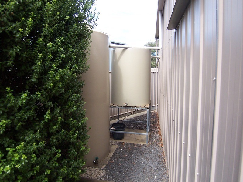 18 Raymond Avenue, Flora Hill VIC 3550