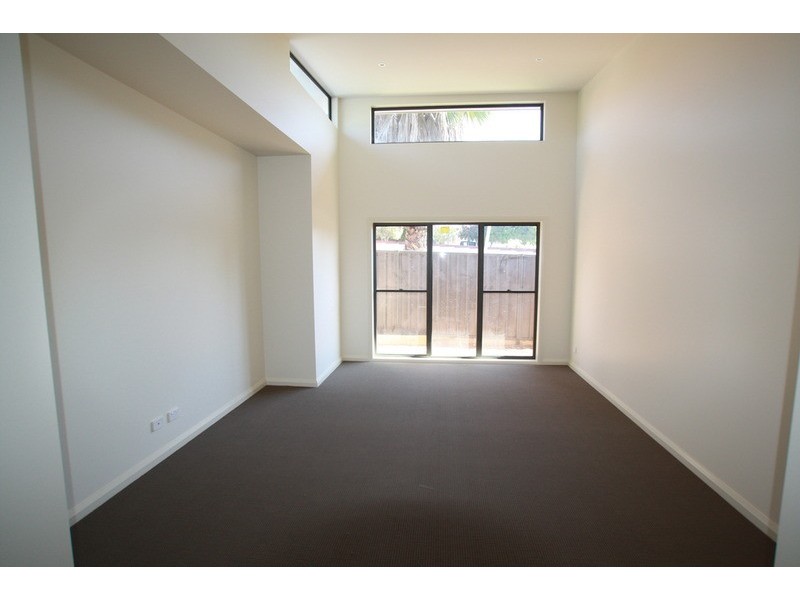 31a Reginald Street, Quarry Hill VIC 3550