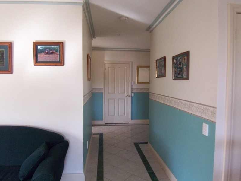 4 Davey Close, Flora Hill VIC 3550