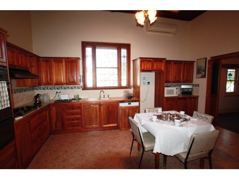 6 Butts Road, Eaglehawk VIC 3556