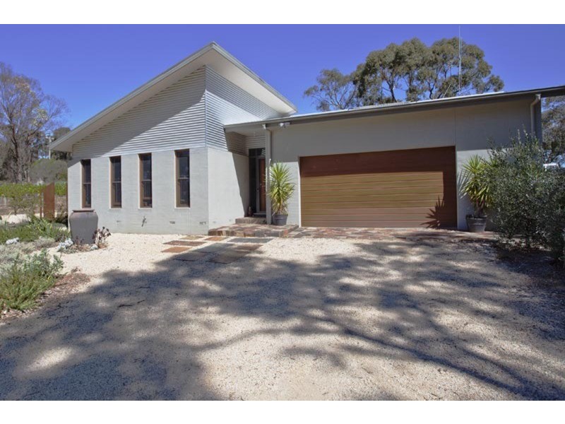 12 Mannix Lane, Mandurang VIC 3551