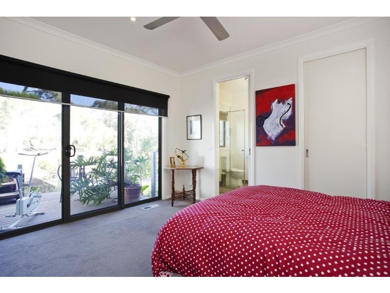 12 Mannix Lane, Mandurang VIC 3551