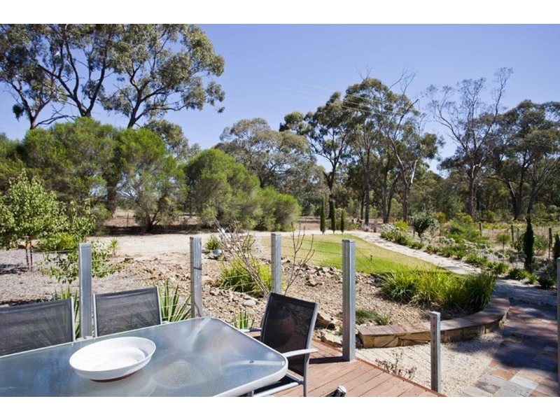 12 Mannix Lane, Mandurang VIC 3551