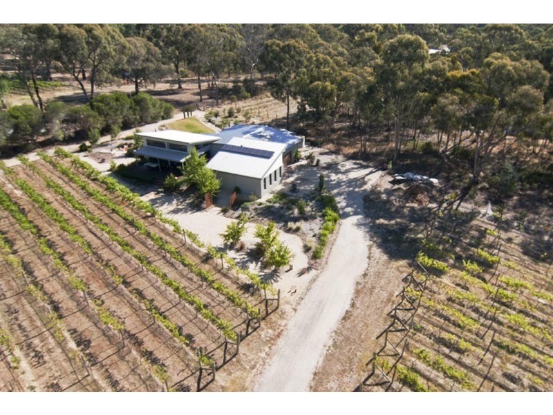 12 Mannix Lane, Mandurang VIC 3551