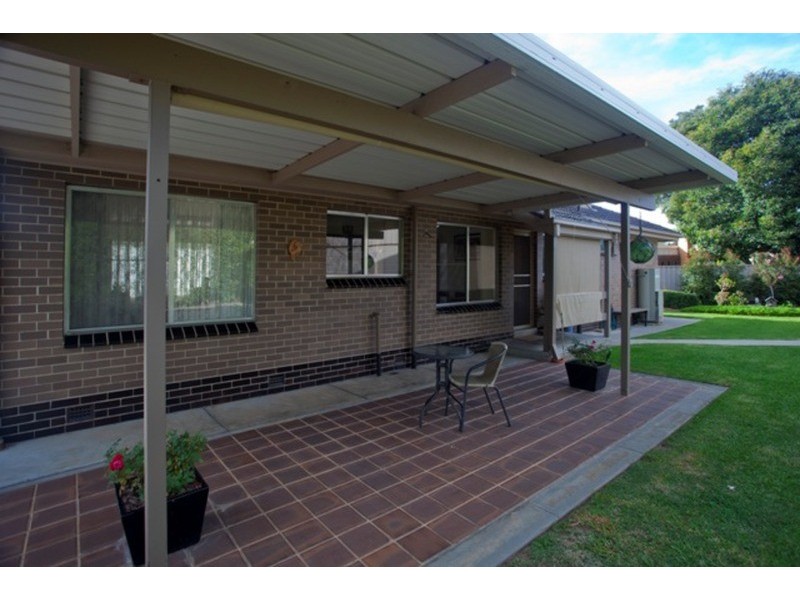 18 Raymond Avenue, Flora Hill VIC 3550