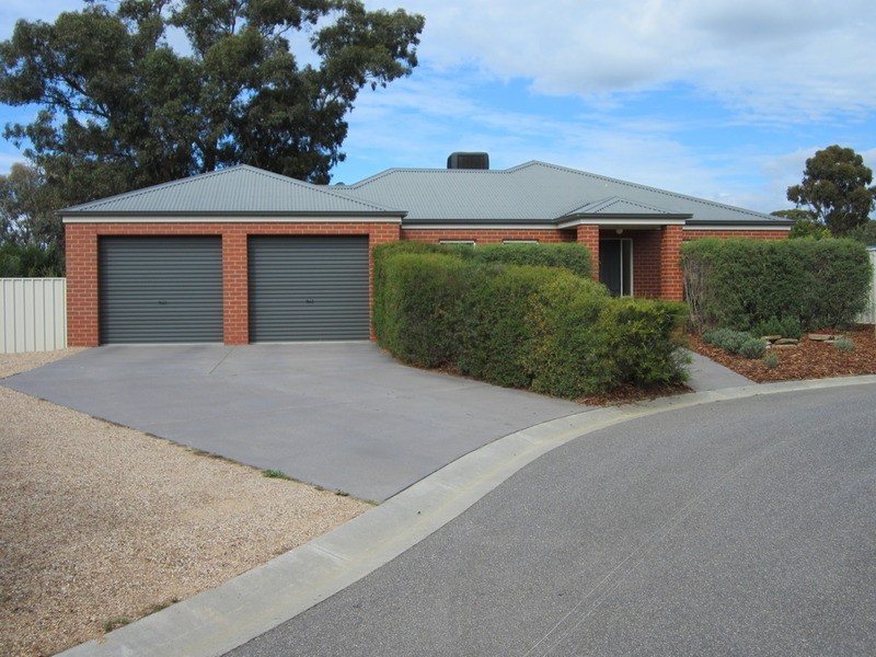 51 Arthurs Crescent, Strathfieldsaye VIC 3551