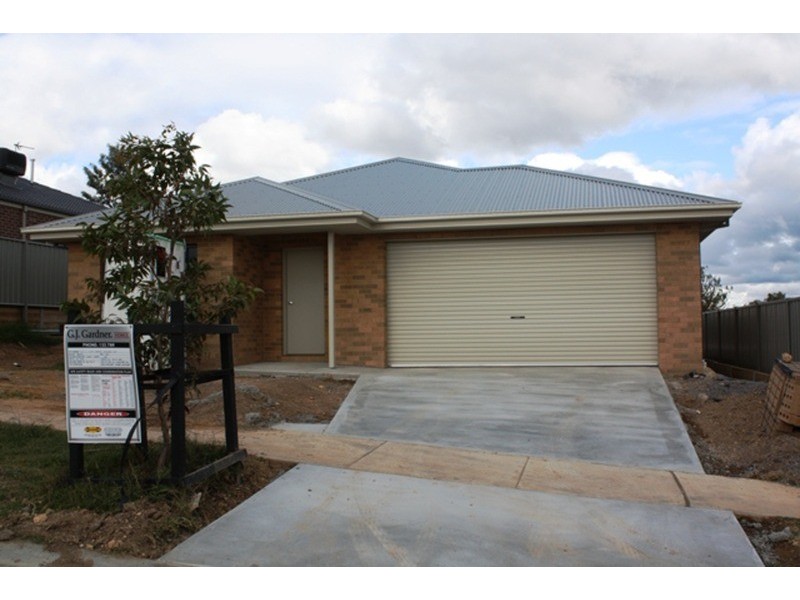 22 Klim Avenue, Kangaroo Flat VIC 3555