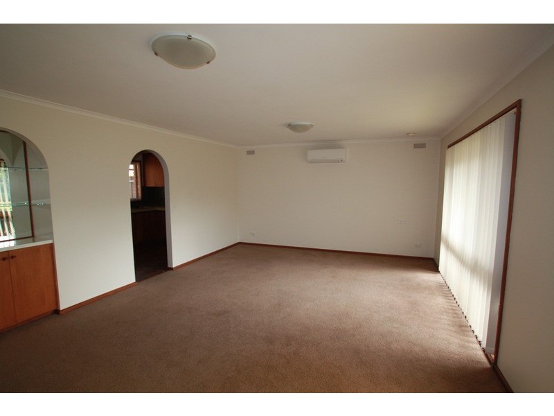 8 Allpress Drive, Golden Square VIC 3555