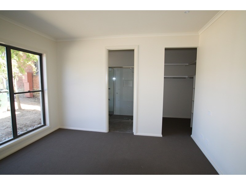 31a Reginald Street, Quarry Hill VIC 3550