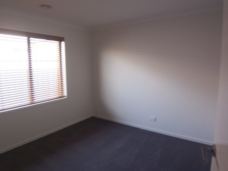 8 Pamela Avenue, Jackass Flat VIC 3556