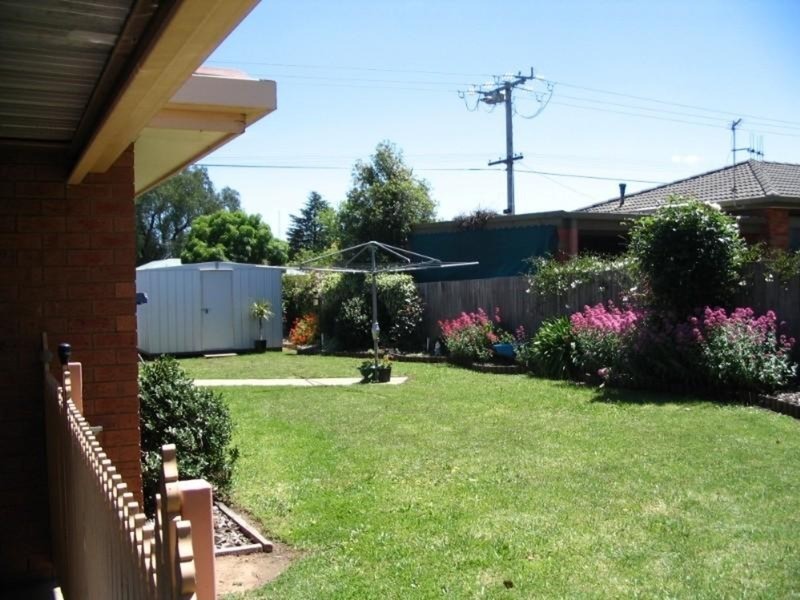 17 Poplar Street, Golden Square VIC 3555