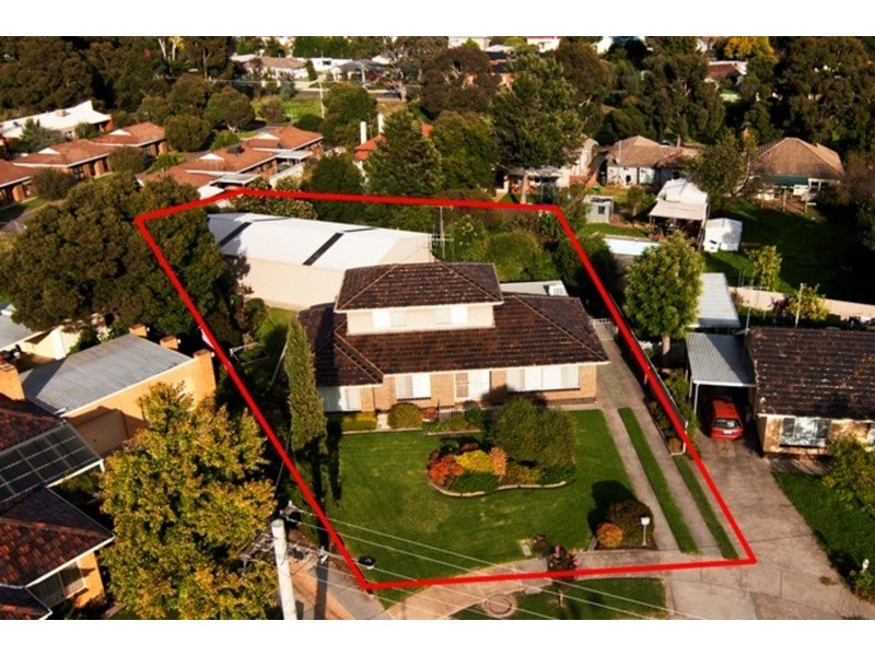 18 Raymond Avenue, Flora Hill VIC 3550