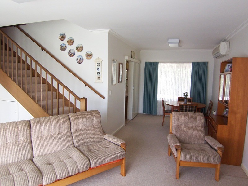 18 Raymond Avenue, Flora Hill VIC 3550