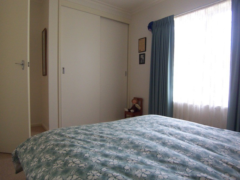 18 Raymond Avenue, Flora Hill VIC 3550