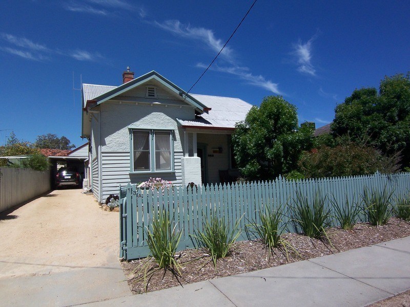 13a Somerville Street, Flora Hill VIC 3550