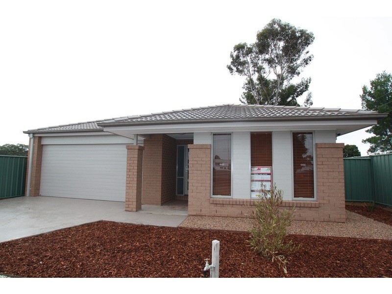 15 Taylor Street, Epsom VIC 3551