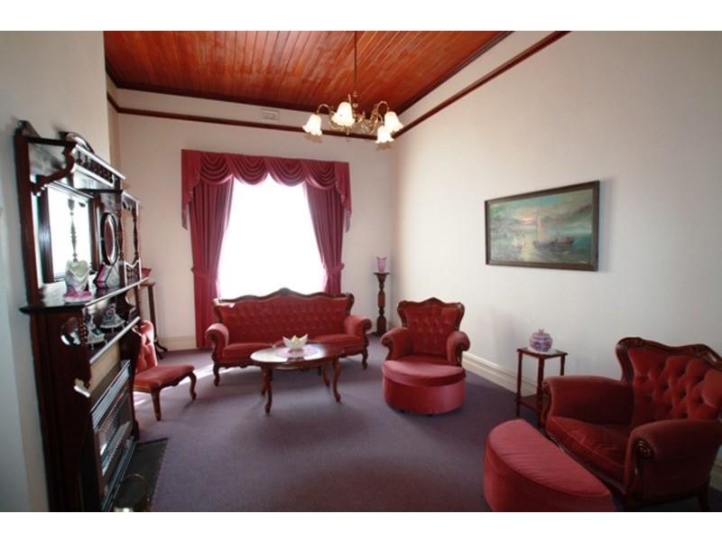 6 Butts Road, Eaglehawk VIC 3556
