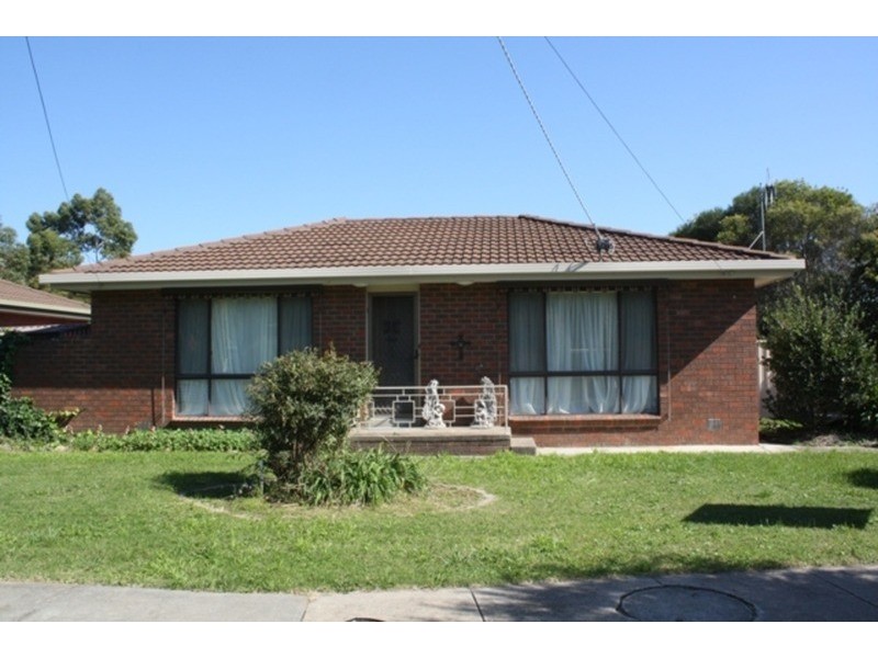 1/2 Beverley Street, Kangaroo Flat VIC 3555