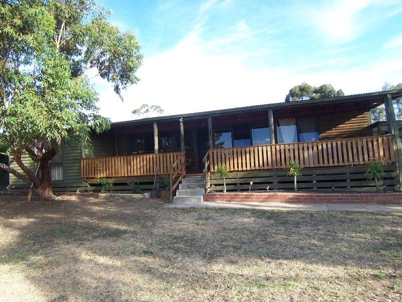 5 Airey  Street, Huntly VIC 3551