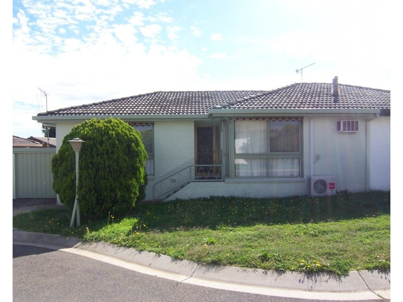 4/79 Somerville Street, Flora Hill VIC 3550