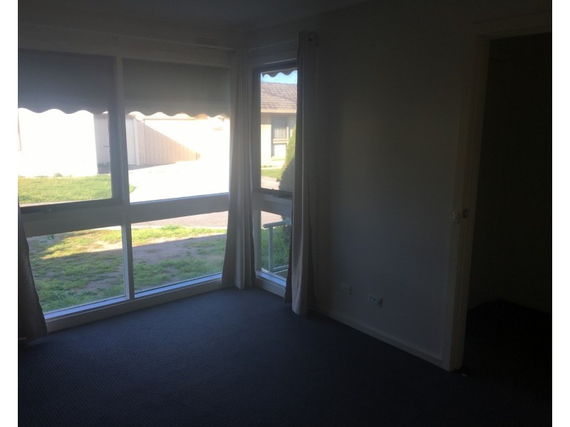 4/79 Somerville Street, Flora Hill VIC 3550