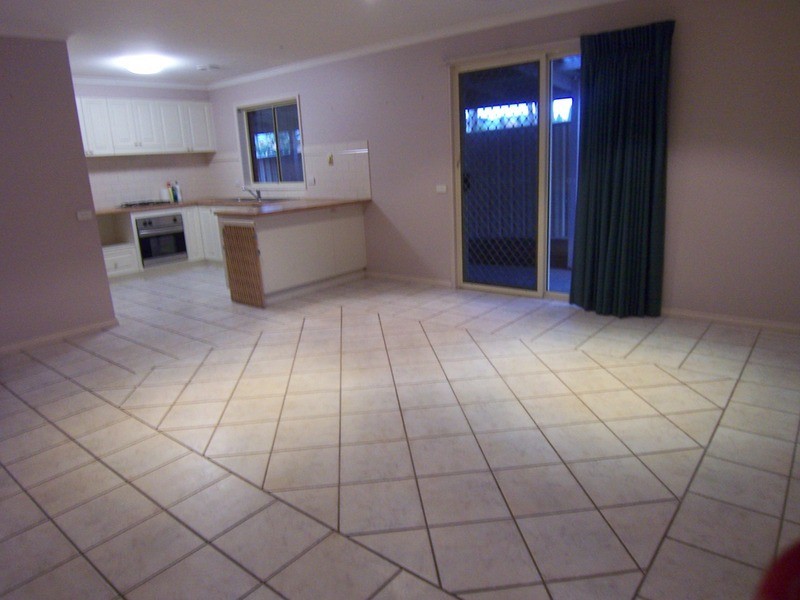 8 Allpress Drive, Golden Square VIC 3555