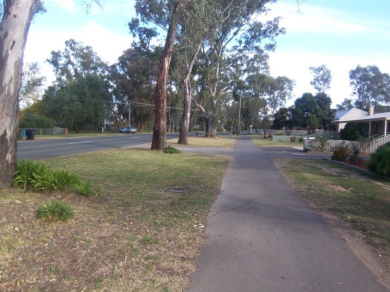 48 Crusoe Road, Kangaroo Flat VIC 3555