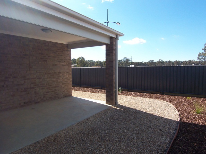 16 Pamela  Avenue, Jackass Flat VIC 3556