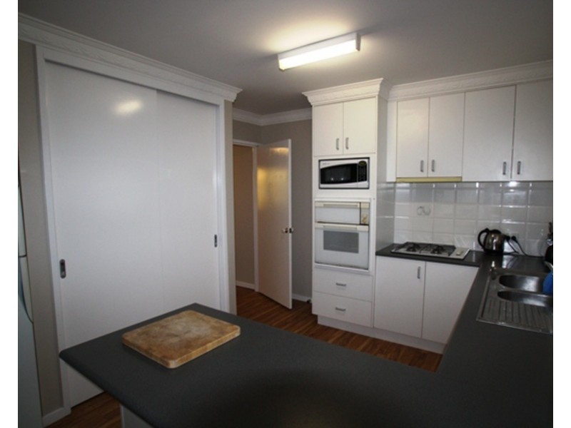 3 Proud Terrace, Flora Hill VIC 3550