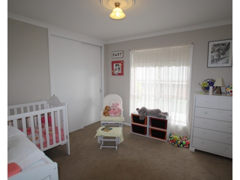 3 Proud Terrace, Flora Hill VIC 3550