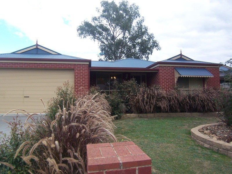 3 Glenshael Court, Strathfieldsaye VIC 3551