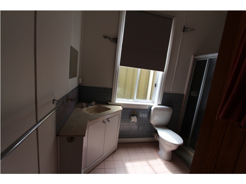 17 Graham Street, Quarry Hill VIC 3550