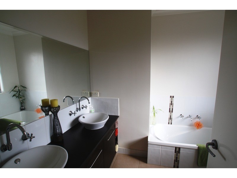 2/72 Averys Road, Eaglehawk VIC 3556