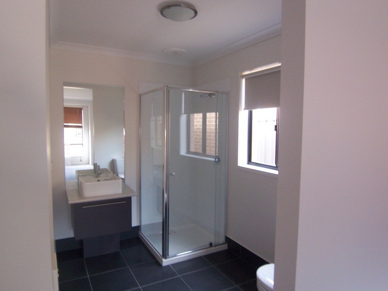 8 Pamela  Avenue, Jackass Flat VIC 3556