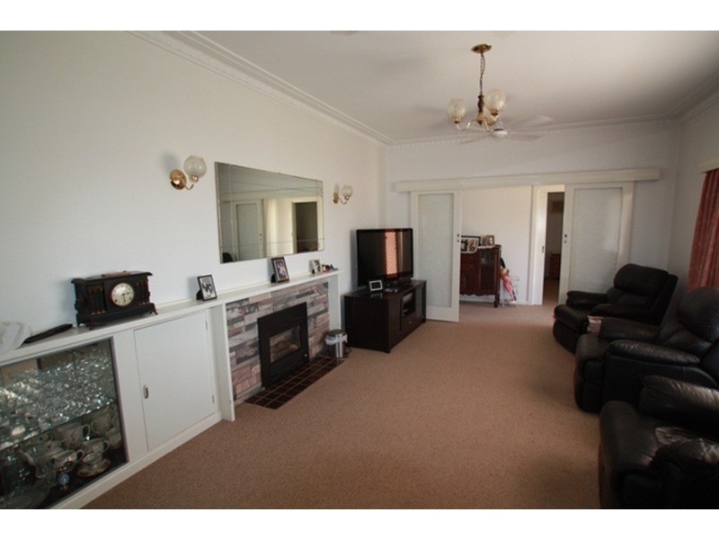 321 Midland Highway, Epsom VIC 3551